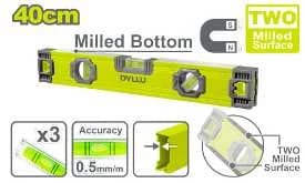Spirit level with powerful magnets